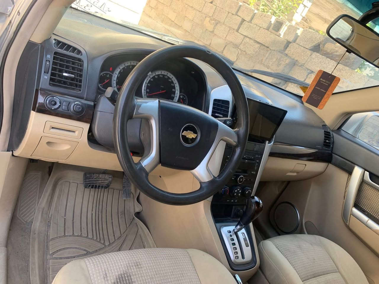 شوفرليت كابتيفيا للبيع رقم دهوك دولي
محرك كير كامري شرط تبريد شغال
صدر نضيف طخم تايرات جدد. سيارة جاهزة ماناقصها شي
السعر 70 ورقة مجالها قليل
اتصال ***********
