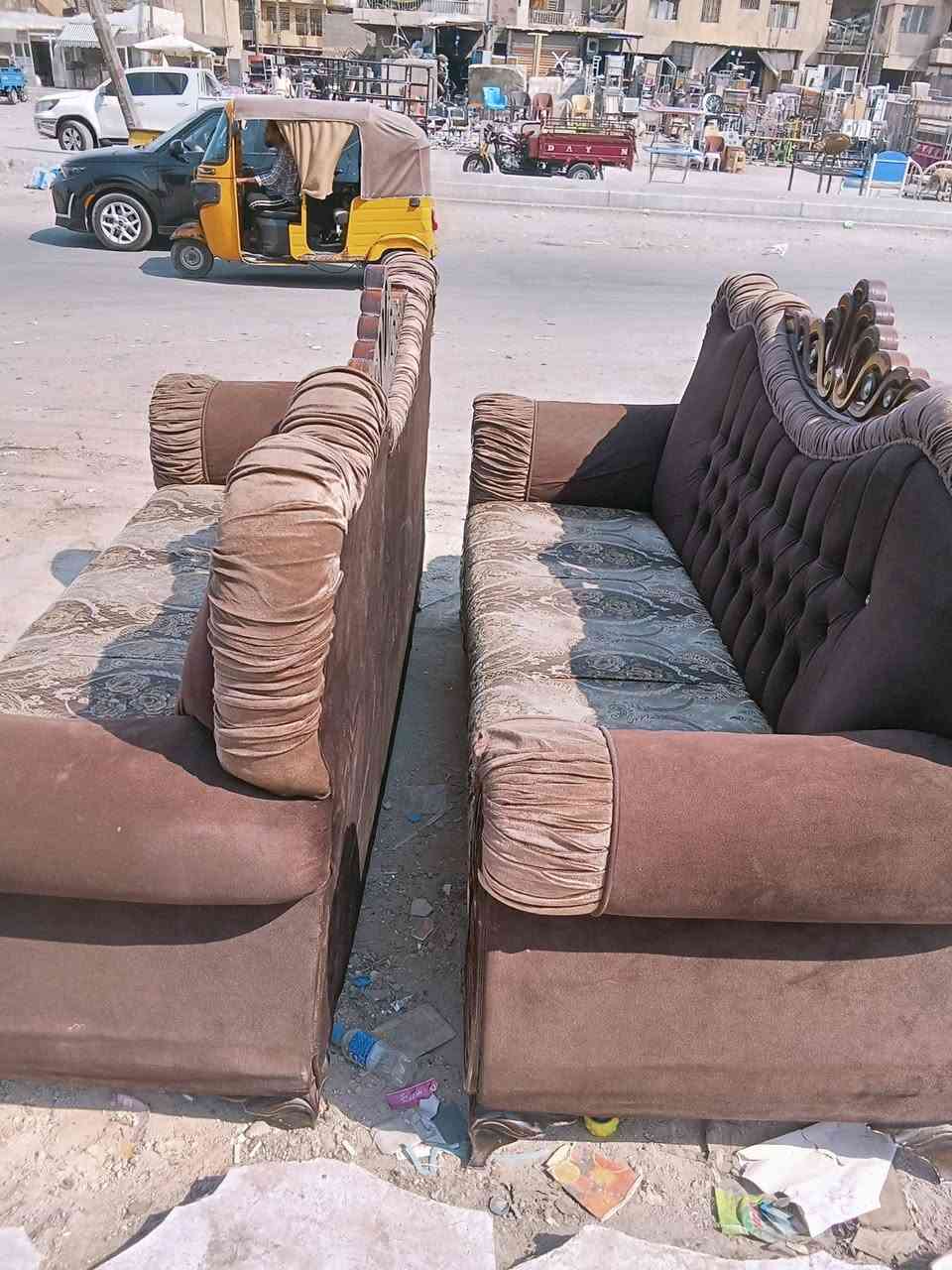 سلام عليكم تخم هذا وجنبر لبيع ع مدينه الصدر ***********
