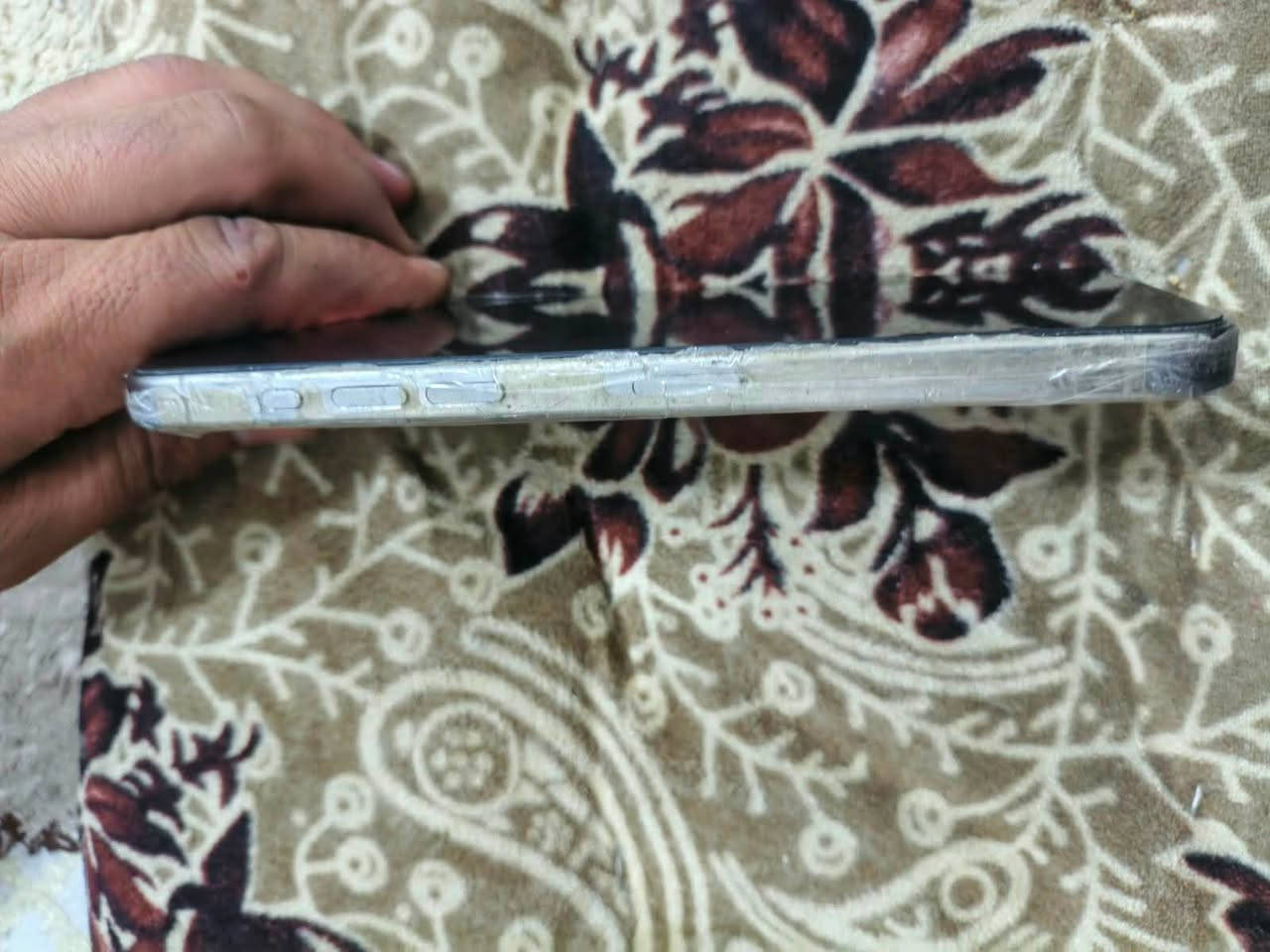 سلام عليكم جهاز 15 بروه جهاز نضيف كفاله عامه من كلشي جهاز بطاريته 90جهاز اي شي ما بي السعره ‬حاص  المكان البصره حيانيه دوره شرطه

‭***********‬
