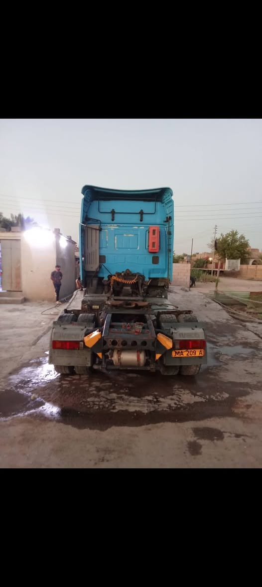 للبيع افيكو كروز 10حجم 450 مكينه حلوا حداديه نضيفه بيه فطر ومدكوكه باج مديل 2007 كير بيانو السياره بدون رقم تاير نص عمر المكان البصره الدير السعر 65 وبيه مجال قليل ***********

نص مكتوب في الصور:
- منذر خلف
- قبل 4 دقائق
- قبل ٤ دقائق