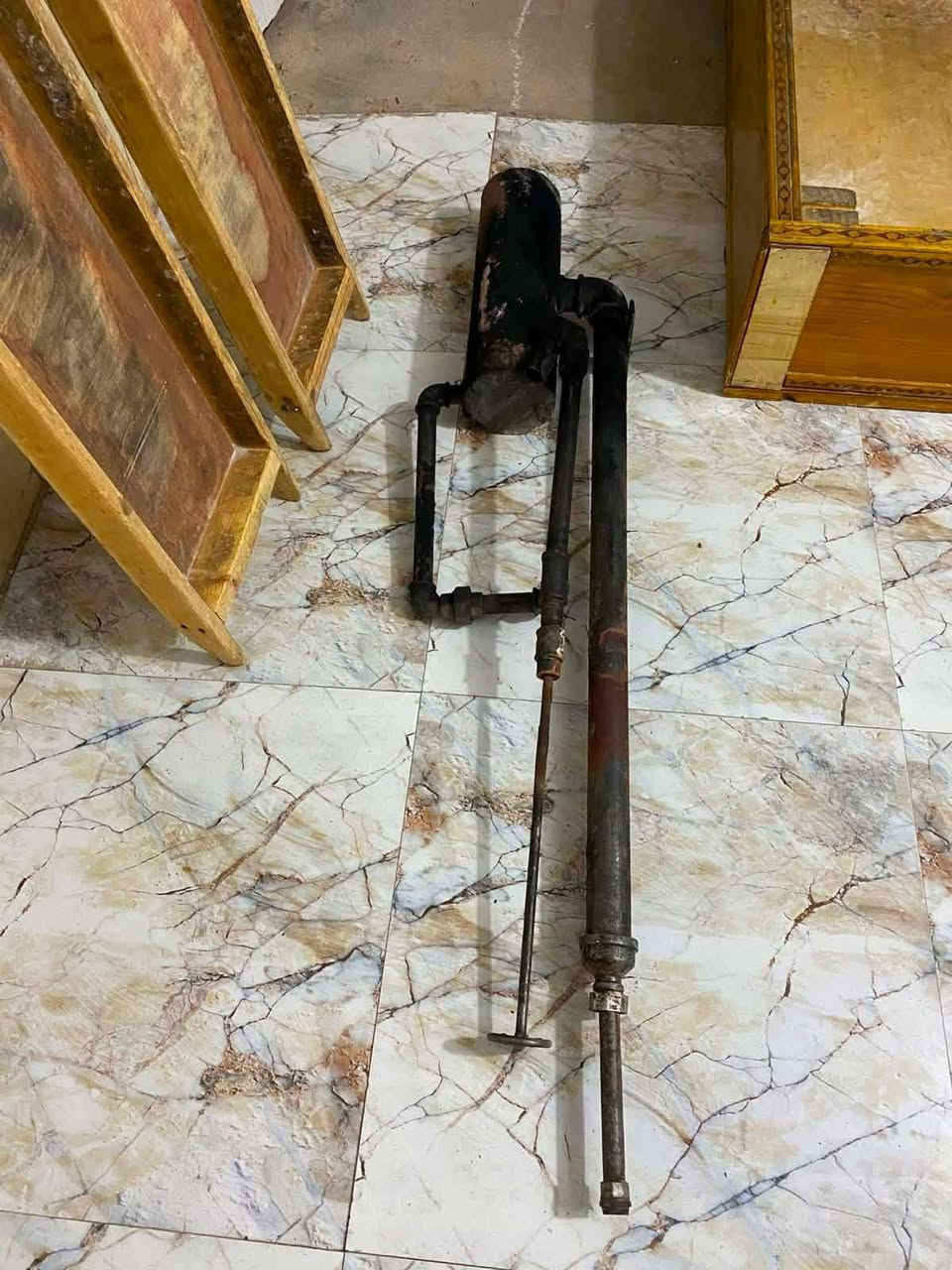 غراض افران للبيع
ميز الالمنيوم مال عرض صمون كهربائي 
عرباين مال طاوليات مربعه
مكينه مي ونفط 
ميز مال دخل 
برميل مال نفط وجلكانات 
وبراد مي +دنبر عدد 2
مكاني كاظميه الاستفسار ***********
