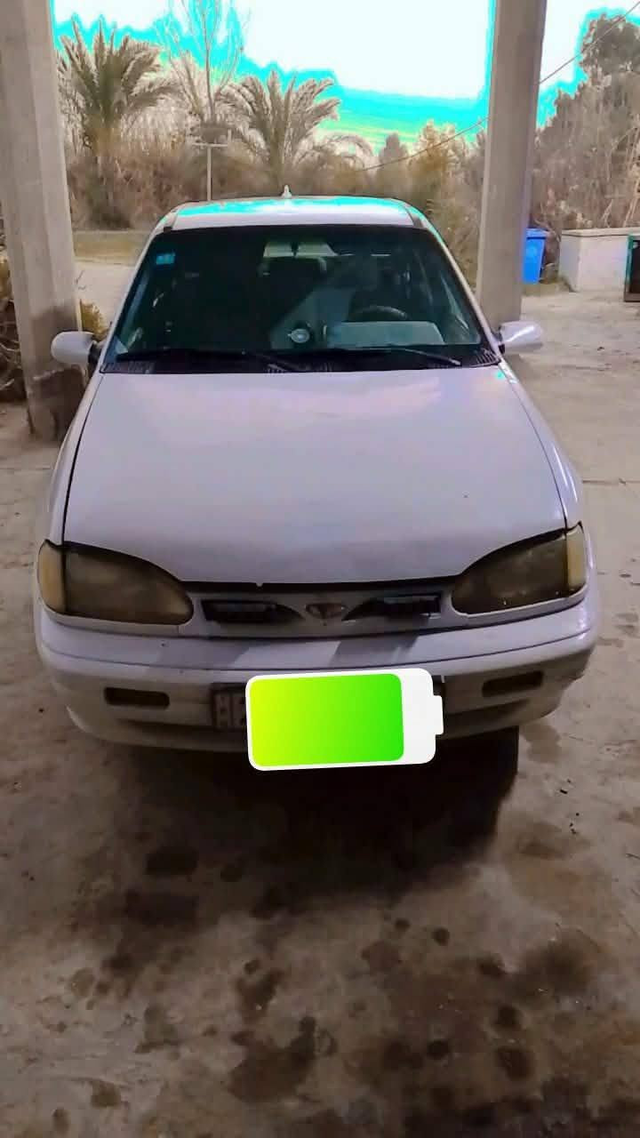 دايو لمنز رقم ديالى دولي باسمي 
كير عادي لون ابيض محرك كير باتري جدد
تايرات جدد 
مكاني بغداد تاجي  
السعر 20
رقم الهاتف ***********

بيه ملاحضات بسيطه كيلون باب سايق  جوزة سويج هذني عليه تبديلهن

نص مكتوب في الصور:
- ٣:٤٦ م