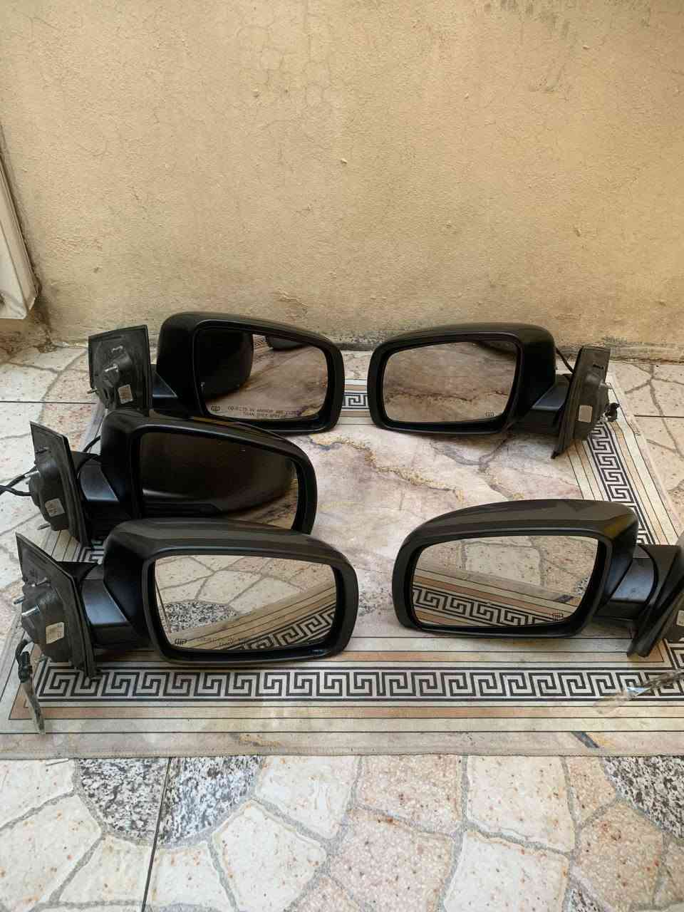 للبيع غراض جورني اصلي تفصيغ مال كصه اسعار جوه سوك اتحدئ هذا سعر
1.. زوج بكلايت جورني تفصيغ ترهم على جميع موديلات سعره زوج ب ( 100 الف) 
2.. مرايه دوج جورني اصلي تفصيغ مال كصه كاملن سعر زوج ب ( 80 الف) يوجد تك هم 
3.. كبسوله ارباك كاملن بس تشد على سياره مال كصه سعر تك ب ( 35 الف) 
4 .. دكم تبريد جورني ابو رام مال تفصيغ سعره ( 55 الف) 

5.. للاستفسار راسلني خاص اوو اتصل بهذا رقم واتساب موجود بيه 24 ساعه 
***********
يوجد توصيل للجميع محافظات العراق
