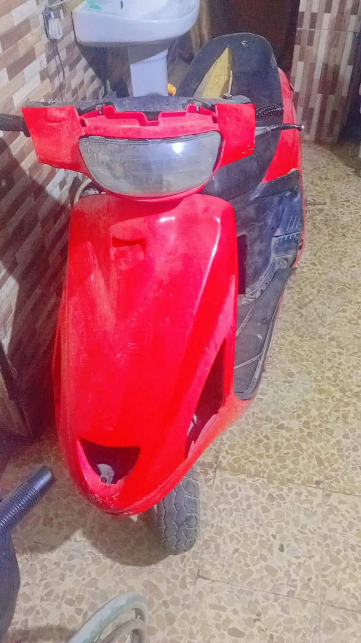 سلام عليكم دراجه فراشه لبيع يردلها بس تجفيت سعر ١٠٠ 
*********** كربلاء لحر
