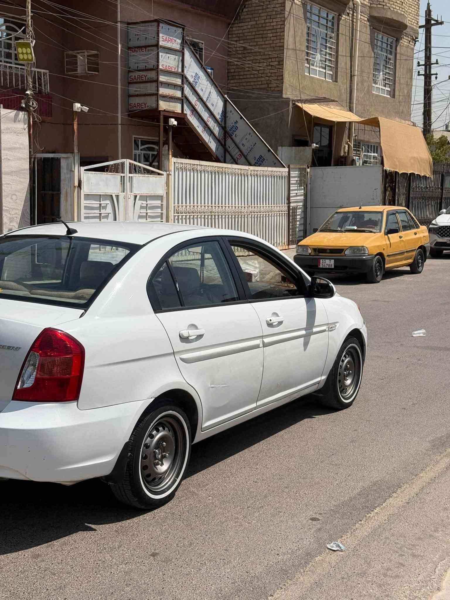السلام عليكم للبيع اكسنت ٢٠١٠ بيهة صبغ بخشم البنيد و بل باب شويه وبيهة باردات مال رصعات بسيطه سياره جاهزة مكاني بغداد الزعفرانيه سياره بأسمي رقم بغداد الدولي السعر ٨٥ وبيهة مجال حك الجيه اخوان يعني مجالهة بسيط واليجيني بخدمته ماقصر ويا
رقمي 
***********
