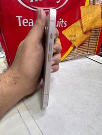 آيفون ١٣ • ١٢٨ • مبدل شاشة