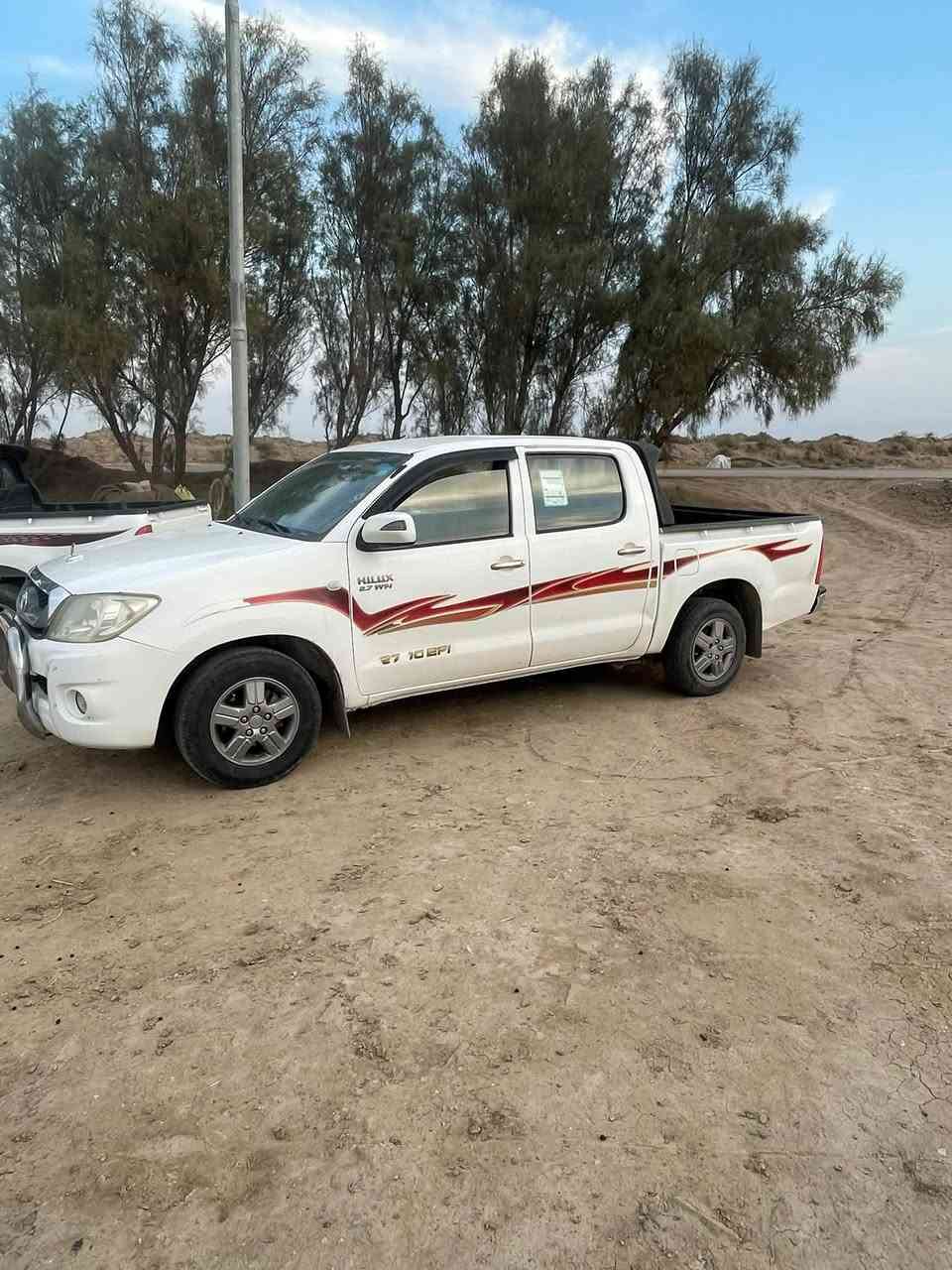 هايلكس • ٢٠١١ • الحمزه الغربي