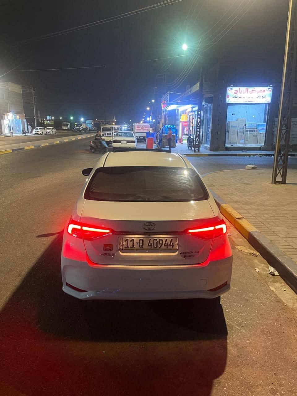 سلام عليكم 
كورولا  2025 شكل الخليجي فول

ماشيه 11

 مواصفات  
محرك 1800 هايبرد 

تبريد قطعتين

مواصفات :

بصمه + بصمه ابواب 

فتحه 

كشنات جلد 

رادار + تحديد مسار + قيادة ذاتية

هاند بريك كهربائي + لايت زينون

عداد ديجيتال

درايف مود + أوتو هولد

فل سيستم إيرباك + مانع تصادم + مانع انزلاق 

‏مكان البصرة رقم
0️⃣7️⃣7️⃣7️⃣3️⃣8️⃣3️⃣1️⃣1️⃣3️⃣8️⃣
