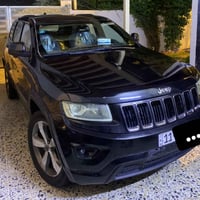 جيب شيروكي 2015 لاريدو قطعتين مراوس بـموهافي واتساب فقط 07813059599