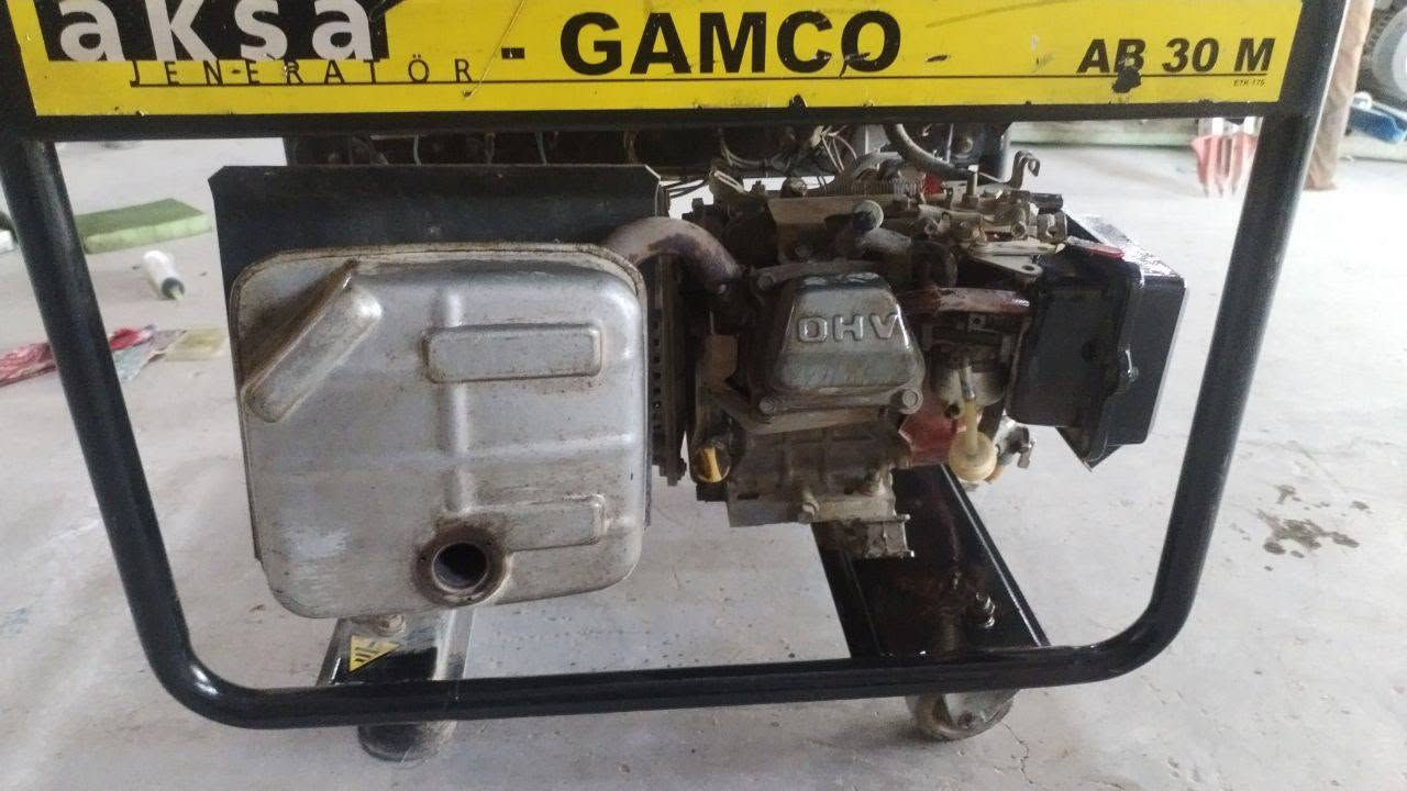 مولد أكصى ياباني أصل (3.5 KVA) للبيع ⚡️
الحجم والقدرة: 3.5 كي في (يجهز 14 أمبير صافي).
​الحالة: نظيفة جداً، مال بيت (لا مجفتة ولا مصلحة، على وضع الشركاة).
​المواصفات: تشغيل هندر (بكرة سحب) بدون سلف.
​الضمان: بشرط الفحص والتشغيل والتجربة قبل الشراء.
​💰 السعر: 300 ألف دينار (وبي مجال للشراي الجاد).
📍 المكان: بغداد - التاجي / قرية عواد.
​📲 للتواصل والاستفسار (اتصال أو واتساب):
‏‪***********‬‏
