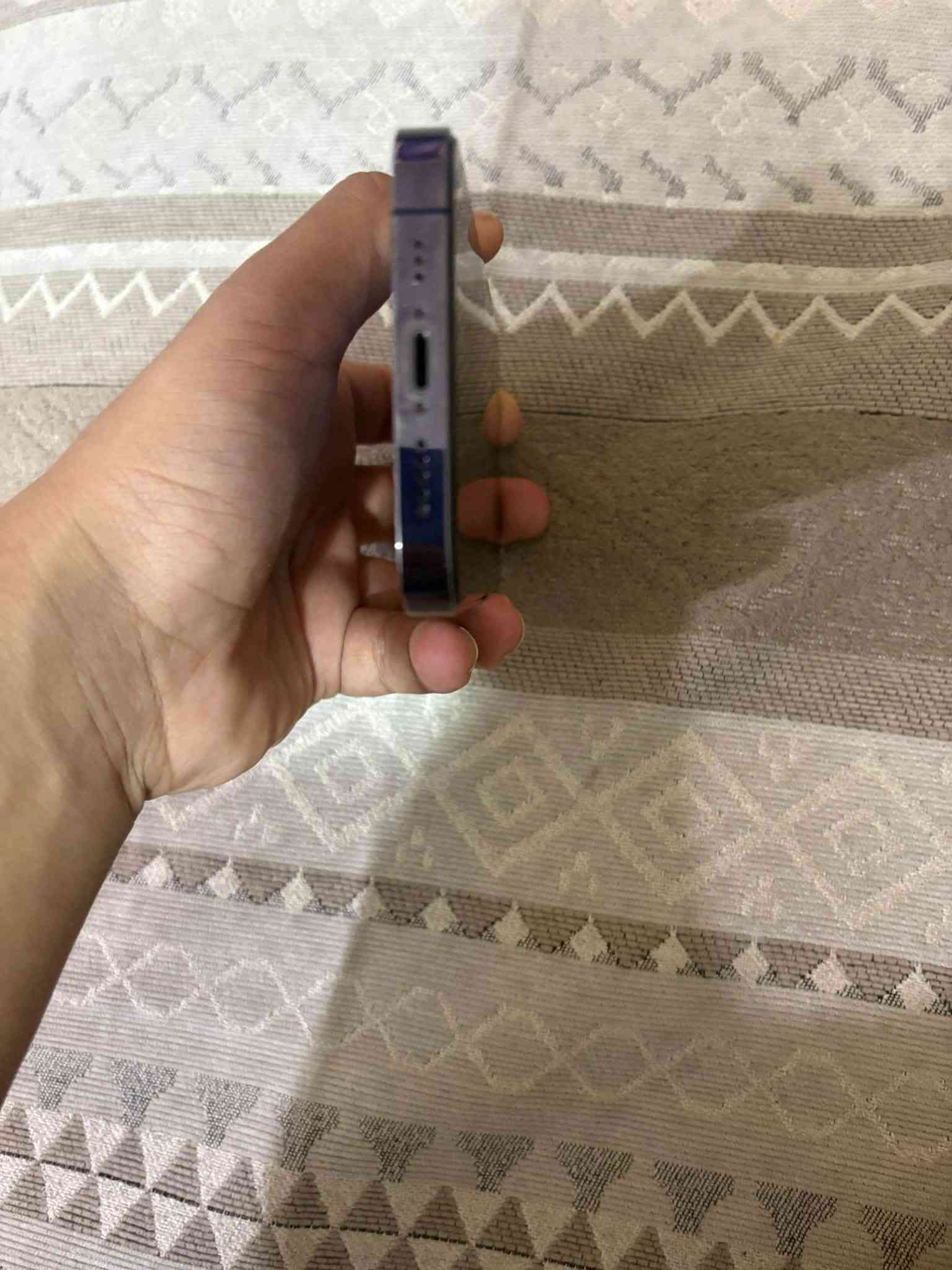 ايفون ١٤ برو • ٢٥٦ • ظهر مكسور