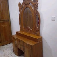 ميز تواليت • بدون مراية • جسر