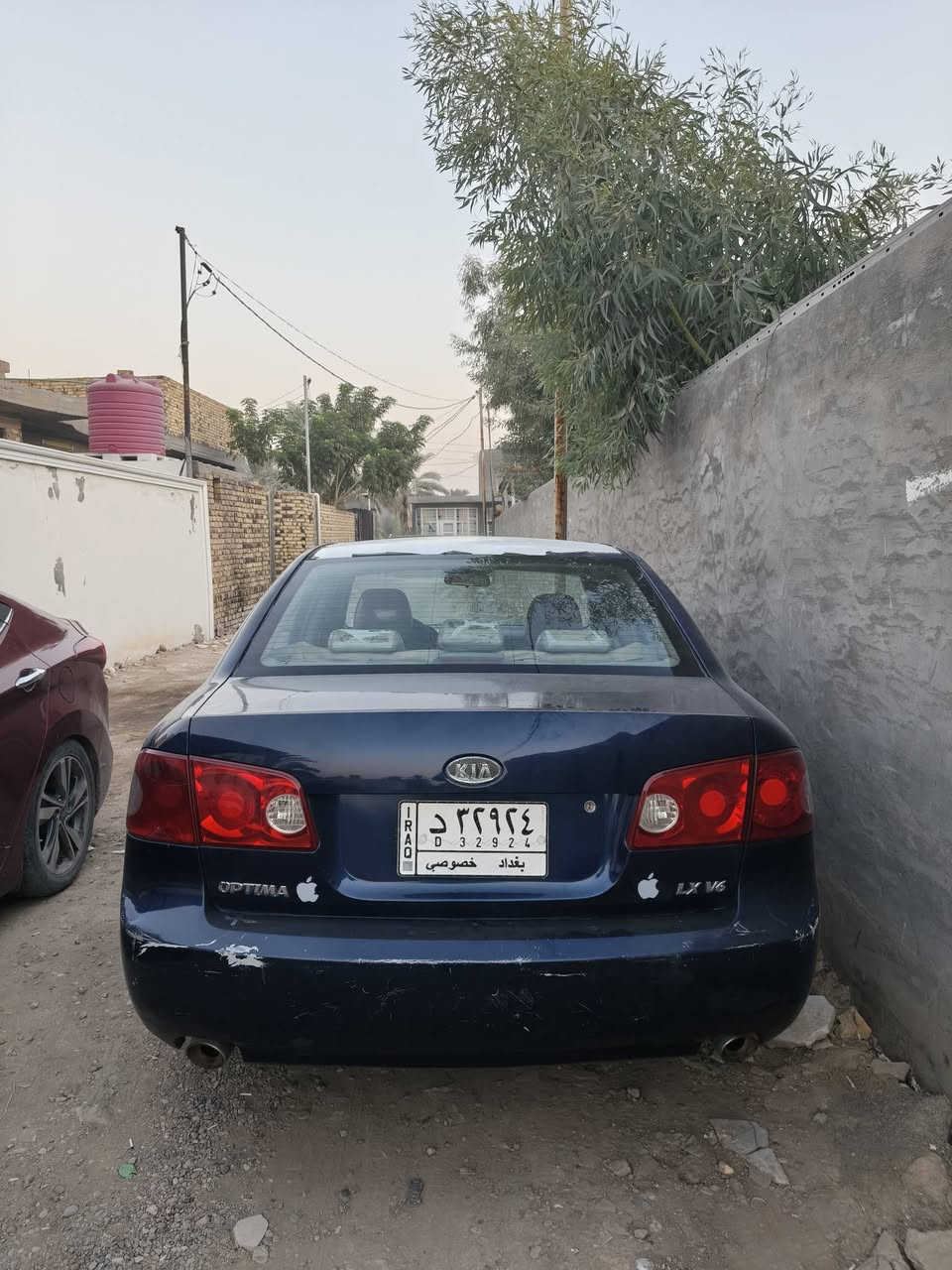 السلام عليكم اوبتيما 2008 رقم بغداد بأسمي مكينه 6 سلندر 2700 وارد امريكي السياره حادثه بس جاملغ واني صابغ البنيد والجنطه بسبب الجراد والقماره كذلك جارده بس ماصابغه السعر 86 وبيه مجال قليل مكاني بابل الحله رقمي ***********
