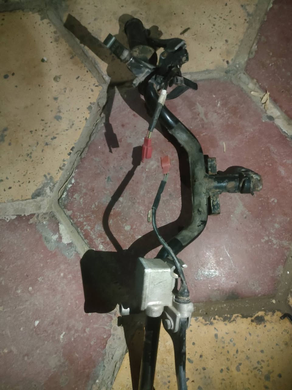 🚚 التوصيل متوفر  جميع محافظات العراق
🔧 تفصيخ دراجة ثعلب وسكنس – جميع القطع متوفرة

📍 الموقع: بغداد – الغزالية

📸 إذا تحتاج أي قطعة، راسلني وأصورها وأرسلها لك.

📞 للاتصال أو واتساب: ***********

💰 القطع والأسعار

- فشك سكنس وثعلب (أويل لم)
- أكسل ثعلب وسكنس
- بوشة بلادي
- كابريتر على الشغل: 25 ألف
- هاوزن سكنس وثعلب: 15 ألف
- رولة سكنس وثعلب
- ويالة ثعلب أمامي وخلفي (سعر/الويل): 25 ألف
- صينية بريك أمامي جمس ختم GTR: 20 ألف
- ماشة سكنس فحل: 25 ألف
- عمبار بريك أمامي أصلي سكنس وثعلب: 15 ألف
- دبلات سكنس فحل وثعلب: 25 ألف
- ستيرن سكنس فحل: 15 ألف
- فج رياضي + صوندة: 45 ألف
- فج بريك رياضي (فارغ): 35 ألف
- فج بريك بلادي: 15 ألف
ـ راجز كامل هوه ولبه 10 لاف 
- عظمة سكلتر NCY: 10 آلاف
- ماشة ثعلب: 20 ألف
- كاعية ثعلب: 10 آلاف
- سلف رياضي سكنس وثعلب: 15 ألف
- سلف بلادي سكنس وثعلب: 15 ألف
- ماصدة لايت أمامي (فارغة) ثعلب: 10 آلاف
- حاضنة جوه التانكي ثعلب: 15 ألف
- إشاير أمامية ثعلب: 15 ألف
- ستيرن فارغ ثعلب: 10 آلاف
- إشاير خلفية ثعلب (فل نظافة، جامة شفافة): 20 ألف
- ضفيرة ثعلب: 30 ألف
- ملف مع الفلايويل سكنس وثعلب: 20 ألف
- مكثف شحن ثعلب: 10 آلاف
- سبايدر: 10 آلاف
- نواعم متوفرة
- تانكي سكنس فحل كابريتر: 15 ألف
- طوافة سكنس فحل كابريتر

✅ وتتوفر أيضًا قطع أخرى. للاستفسار أو طلب أي قطعة، راسلني أو اتصل، وسأرسل لك صورها قبل الشراء.
