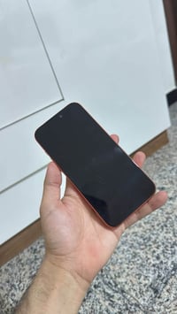 آيفون ١٧ برو ماكس • ٢٥٦ • بطارية ٩٣