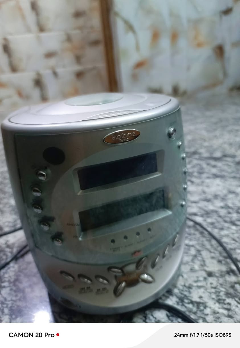 السلام عليكم..للبيع شلعه ..السعر 45 الف.بلاش.كلهن نظيفات وشغالات بغداد الشعب شارع عدن ***********
