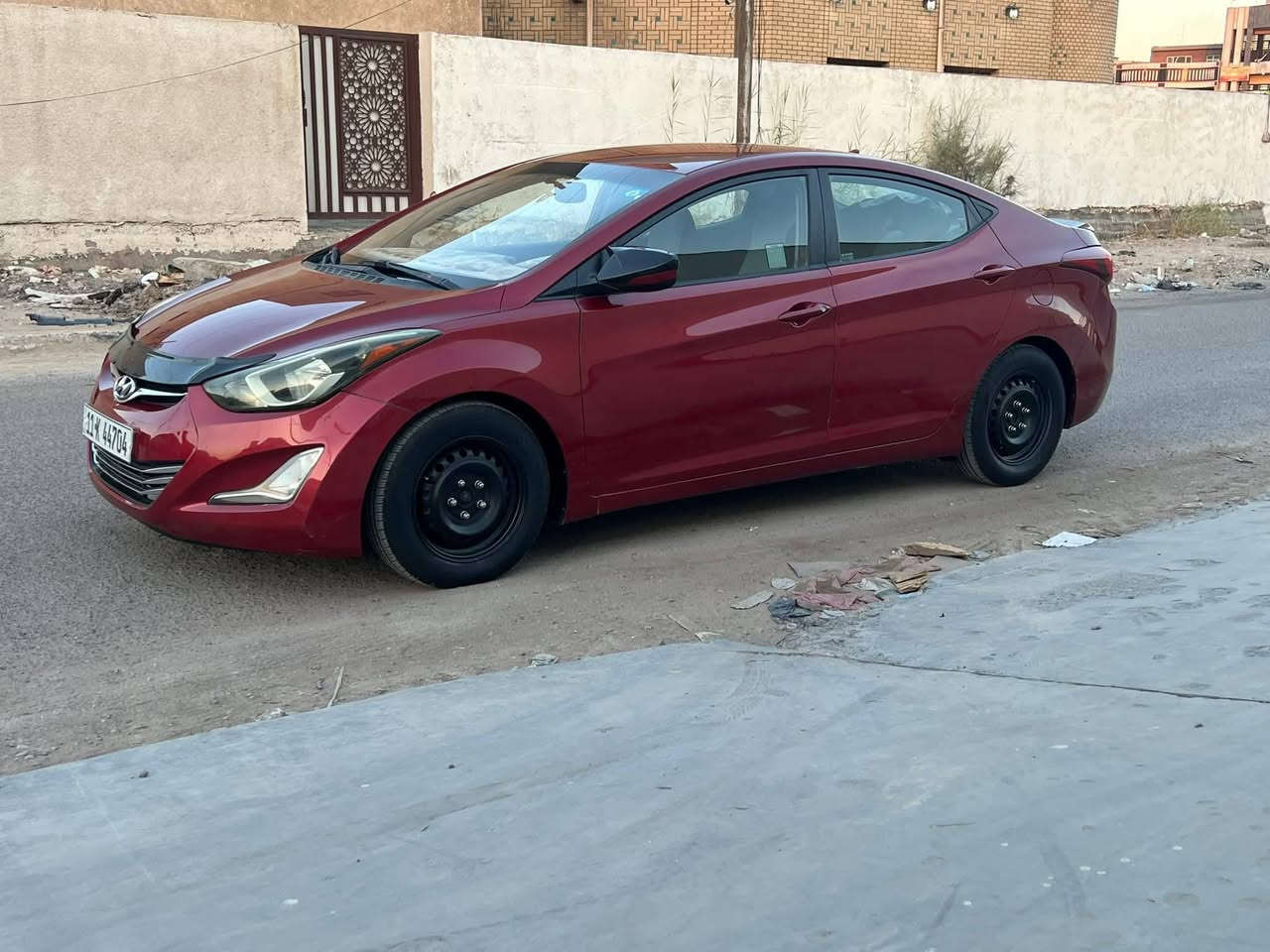 موديل ١٦ امريكي صدر تعبان وبيه صوت رواجز بأسمي وبيه جاملغ امامي وباب سايق رايدهة تبريد جديد بيه تخم تاير  ٩٥ بغداد حي التراث  *********** واتساب
