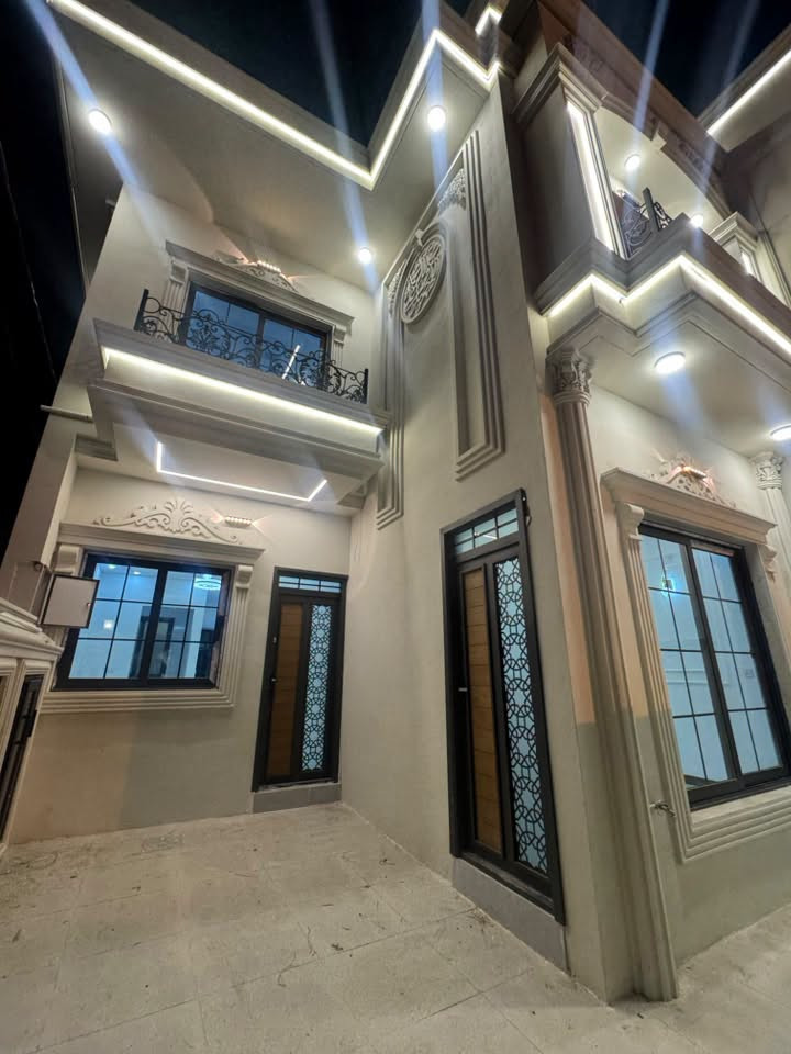 طريق بغداد • ١٣٢م • دورين