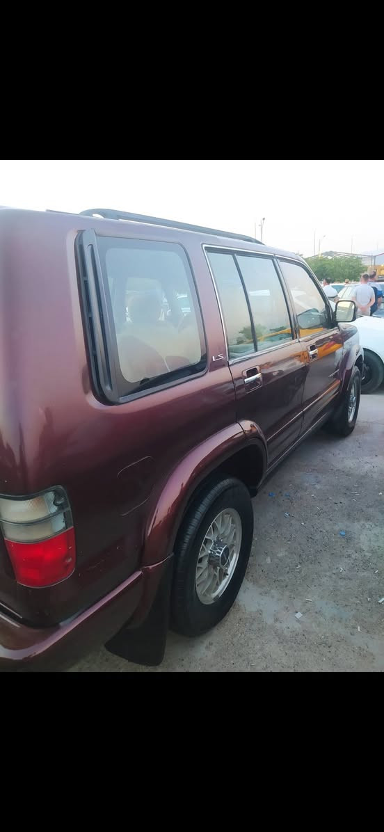 سلام علیکم 
اسوزە مودیل 2000 کیر محرک بط 3000 vvt 
کیر اوتو سقف سلایت کشنات کهرباء 
تبرید ثلج بطاقە بانزین بیهە 
تایراط و تخم صدر جدید 
سیارە بسمي شرط تحویل وکالە  
سنویە 2030 ینتهي 
سعر 75 و بي مجال 
مکان کرکوک _عرفە 
***********
*********** كركوك, العراق
