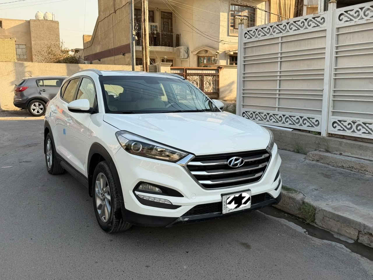 توسان ٢٠١٦ خليجي الشكل الجديد رقم بغداد بأسمي محرك ٢٠٠٠ دووش داخل لونين مري شفط فوول تحكمات كامرا تقليل صرف وقود مثبت سرعه تبريد امامي خلفي بيه منظومه غاز السياره بيه مكانات صبغ ابيع مصبوغ شواصي لغود سليمه محرك كير صدر تبريد جديد   السعر 114 مكاني بغداد 
لاتصال ***********
