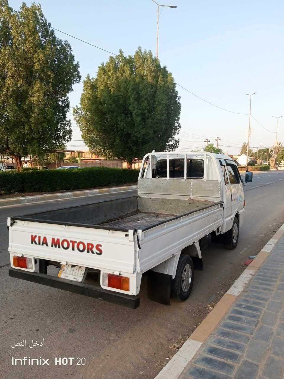 السلام عليكم للبيع كيا 94 رقم واسط مكفوله  كير مكينه اكسن حداديه جديده
دوشمه جديده كهربايات كله جديد م***********
العنوان بابل الشوملي.    السعر 55 وبي مجال

نص مكتوب في الصور:
- أدخل النص
- Infinix HOT 20
- أدخل النص Infinix HOT 20