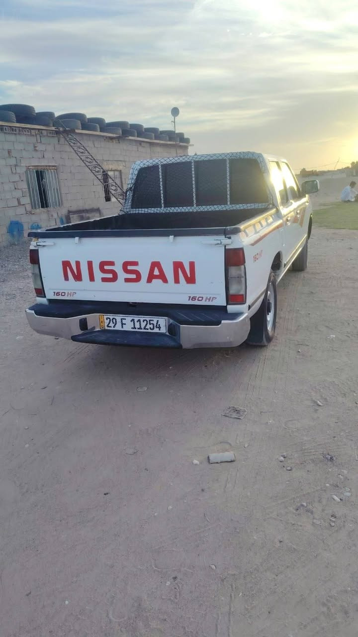 سلام عليكم نيسان شبوط للبيع مكفوله كفاله عمامه رقم واسط 
دولي رقم الهاتف ***********
