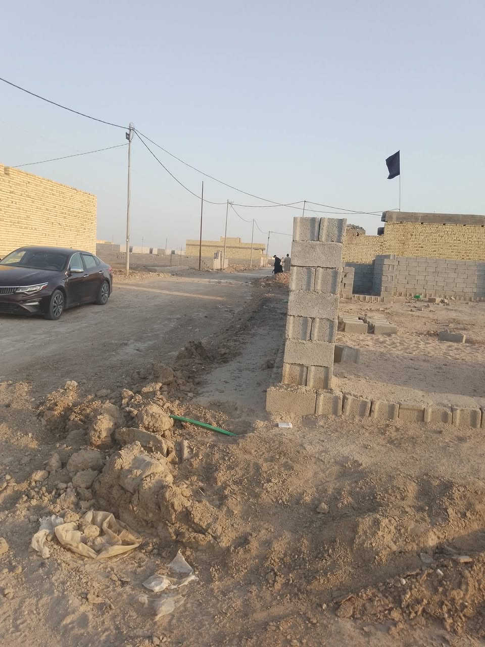 قطعه زراعي مقاطعة جمال ال خير الله جميع الخدمات متوفره ركن ع شارعين تبعد عن شارع 30،/ 100 متر 
المساحه 300 
اتصل ***********
