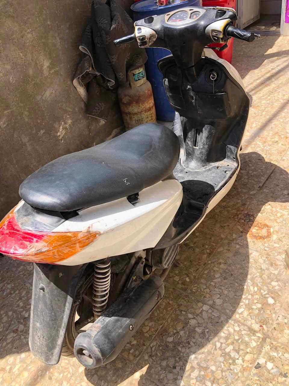 سكنس نثية ب350
لايت عالي ناصي

مستحقة كلج امامي 

وشغالة سلف هندر

مكينة خير من الله ﻼ تنقيص ولا تبخير

مكاني بغداد الامين الثانية
واتساب ***********
