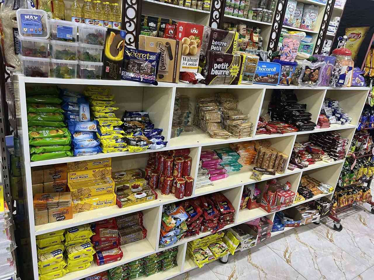 رفوف • للبيع • الكوت حي السياسين