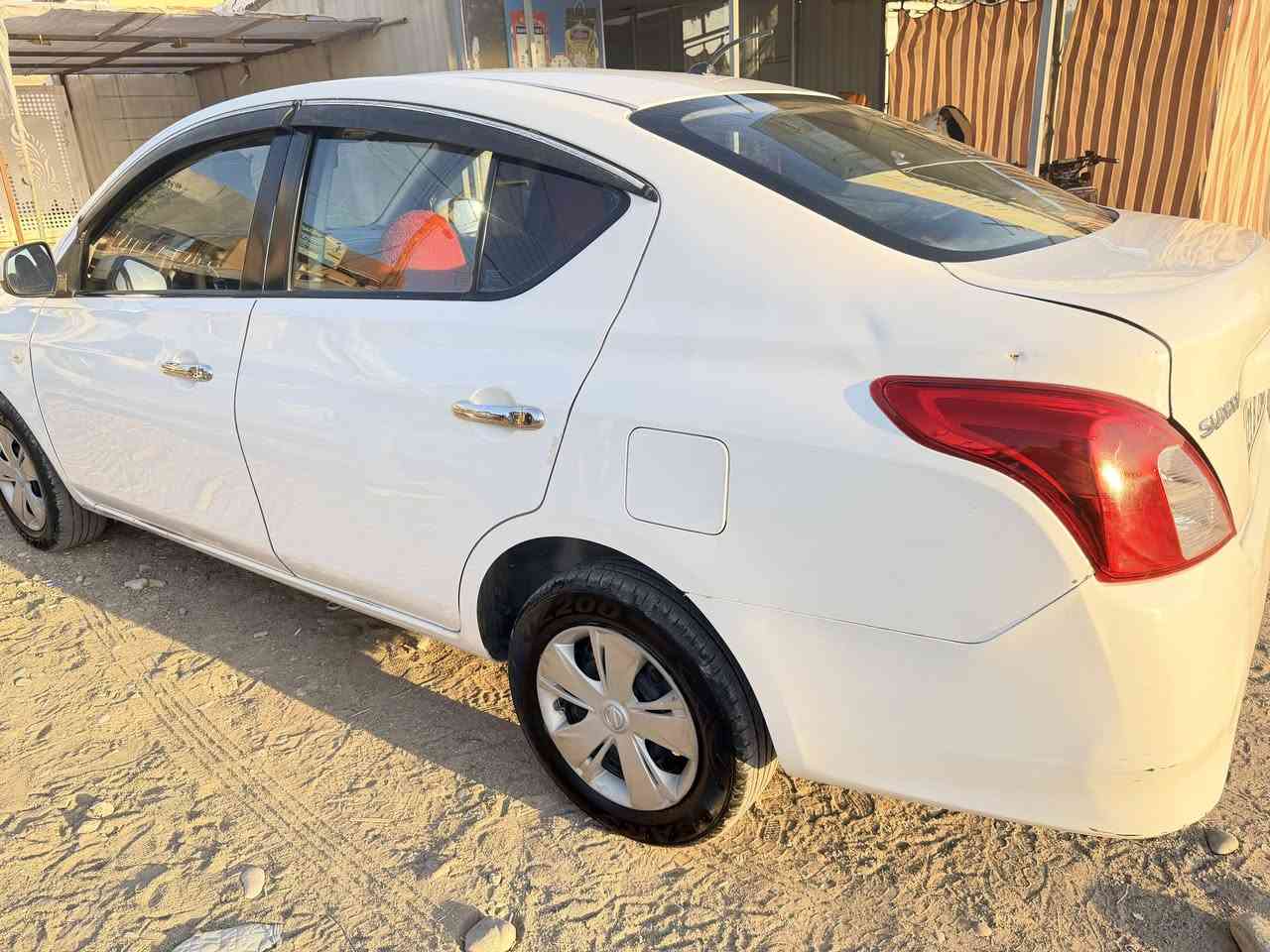 لاکشمیبای مۆدێل ۲۰۱٦ بێ سبوغ کارتێکی پێوەیە تەنها کەمێک ساردی پێوەیە وەک لە وێنەکە دیارە بۆ زانیاری و نرخ پەیوەندی بکەن ***********
