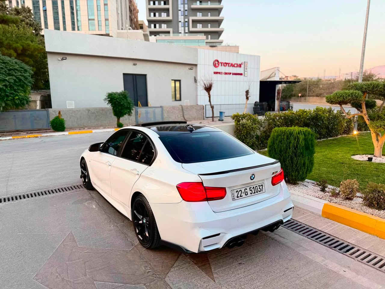 BMW
F30
موديل 2018   
ماشي80

Body kit M package
بودي كيت يم باكيج 

❌ملاحظة// 2 قتعه صبغ بدون دواخل  

⬅️ سيارة جاهز بدون اي نواقص ➡️

مكينة كير حدادية و كهربائيات بدون اي نقص و مامفتوح بيها اي شي 
 
مواصفات خليجي M

🛑 كشنات جليد
🛑 داخل احمر 
🛑 انارة داخلية 
🛑 كاميرات 
🛑 سستم صوت 
🛑 لايت دينامك
🛑 ستيرن M  و rpm 
🛑 حساسات امامي + خلفي
🛑 بصمتين شركة 
🛑 3 وضعيات قيادة 

🛑 صالنصة M
بعد بيها مواصفات هواية.... 

فحص و هة زة سة نة وية جديد 
تحويل و وكالة نفسل يوم 

🔥 سعر 155 و بي مجال الطيبين 🔥

 📍مكان سيارة//  سليمانيه جمجمال 
***********
