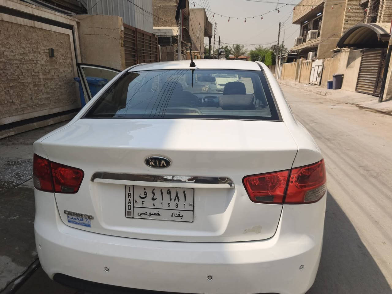 سيراتو خليجي موديل. ٢٠١٢  .كير ومكينه على الفحص ..تبريد  ثلج لانه قبل شهرين  تم تبديل منظومة تبريد كامله .والان تبريد ممتاز صبغ من الامام بالبنيد على گد شيرين والباقي مكفوله من الصبغ والتبديل .ومع ذلك  يفحص سونار قبل الشراء .. لمعرفة السعر  الاتصال على الرقم ***********..
