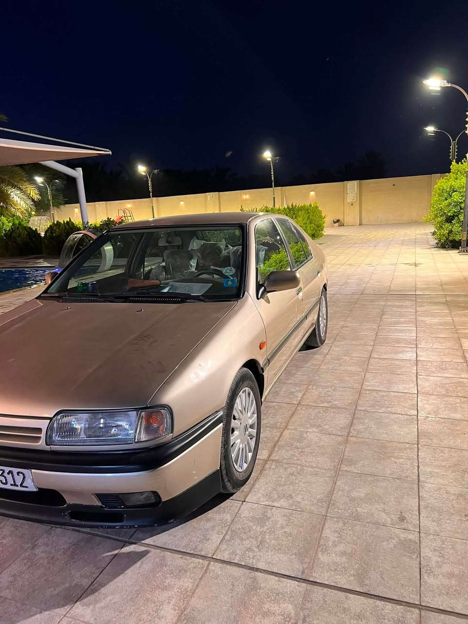 للبيع نيسان براميرا سياره مصبوغه جماليه بدون ضربه تبريد خير من الله السياره كلش نضيفه باسمي سياره كركوك مشروع وطني السعر 48 وبيهه مجال كلش قليل حك الجيه ***********
