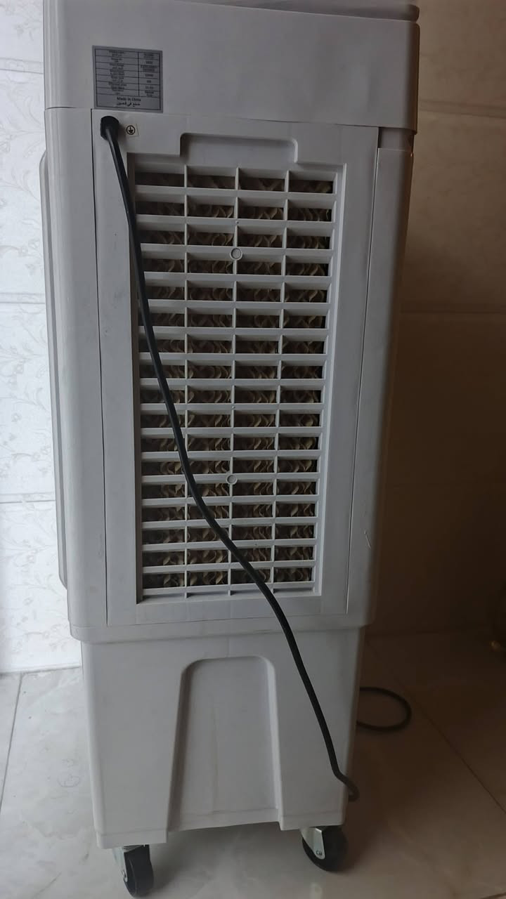 سلام عليكم
كونفيره ما مستخدمه أبد جديده سعرها ١٠٠ وطابعه ما مستخدمه ٢٠٠ قفل رجاء لحد يكسر بلسعر الشراي يتفضل خاص واتساب بغداد الغدير 
***********
