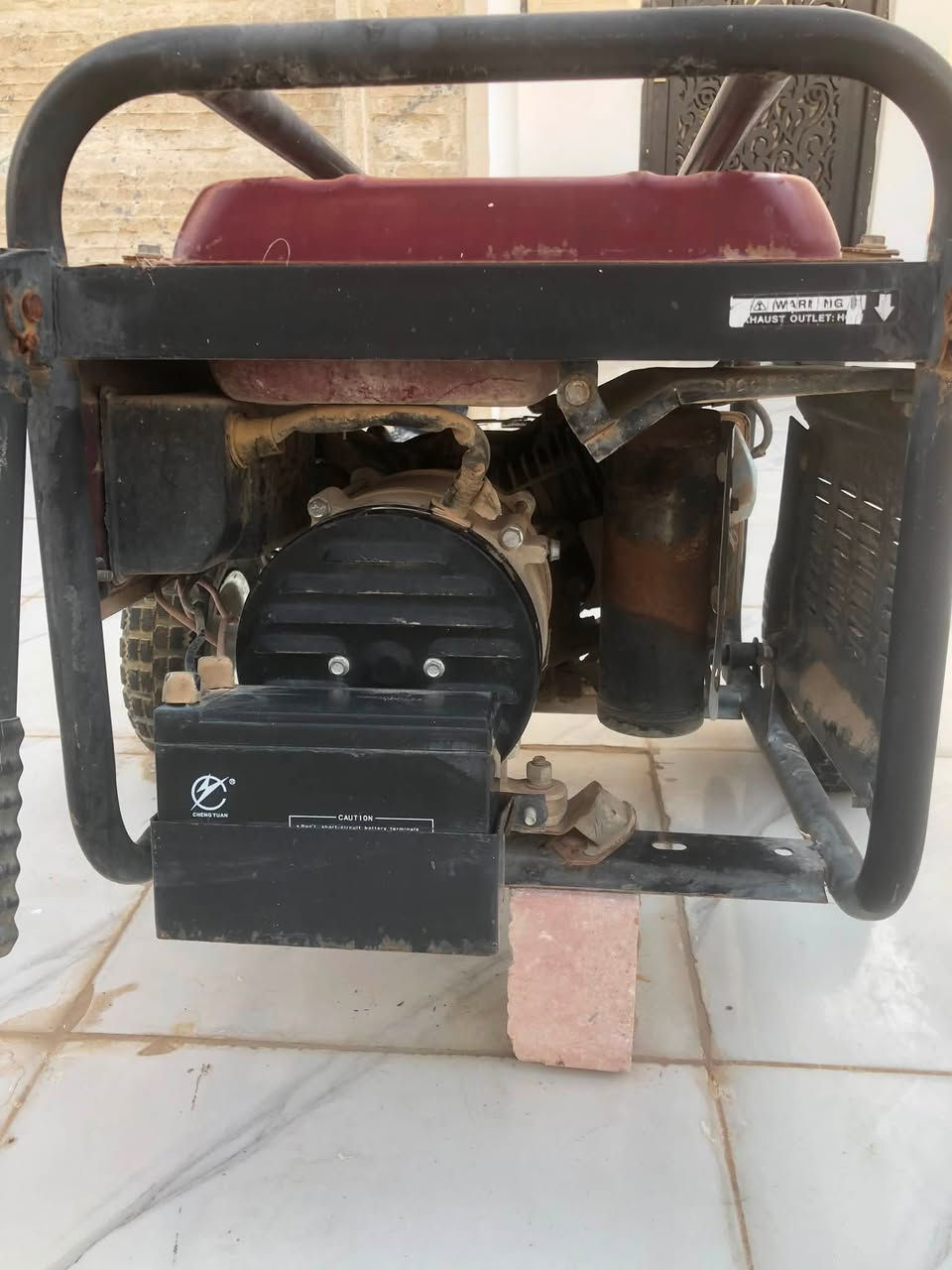 مولد 2kv للبيع 
استخدام قليل
تشغيل سلف وحبل
السعر 175
المكان تكريت 
للاتصال 
***********
***********
