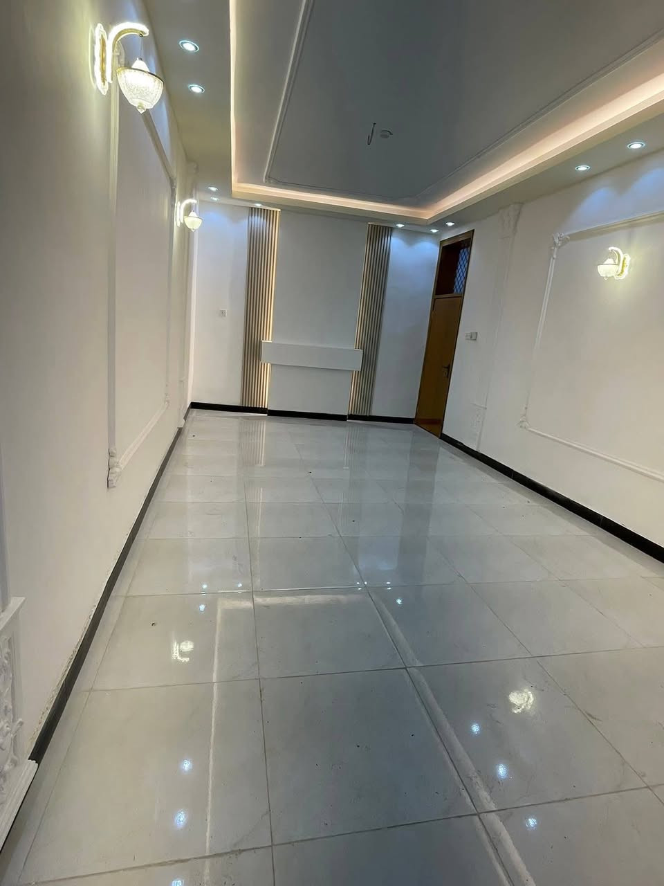 دار للبيع طابقين طابو صرف مساحه 200متر طويريج حي الشهداء 
السعر 130مليون
الاستفسار *********** او المراسلة الصفحة
