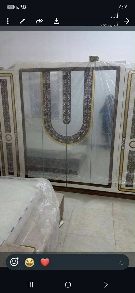غرفه تركيه جديده مامستخدمه ابد اشتريتهه بـ مليون ونص رايدتهه بـ مليون اذا وي المندر مليون وميه مستعجلين ع البيعه مكان ناصريه للستفسار اكثر مراسله ع الرقم  *********** مكان الناصريه

نص مكتوب في الصور:
- أنت أمس، 7:10 م
- ١١:٠٧ أنت أمس، ٧:١٠ م رد