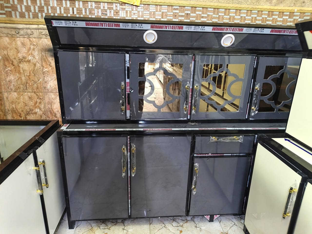 مديلات تخبل وسعار تنافسيه تنطوني كاونتركم لقديم وتاخذون جديد وفرق قليل وتدلون مديلات بعد كلش هواي مكاني سوك هرج قرب جسر نبي الله براهيم الخليل الرقم النتصال *********** وتساب خاص موجود  معرض حسوني الزهيري
