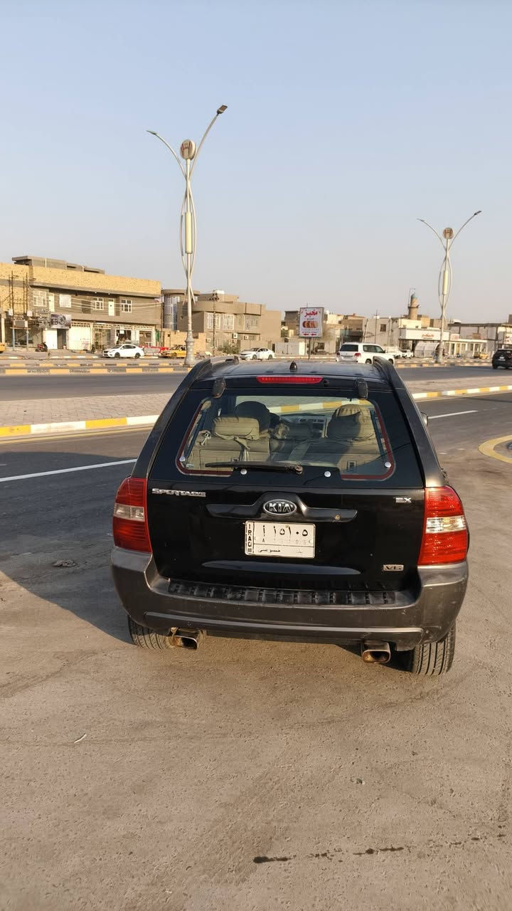 سبورتج ٢٠٠٦
مكينه كفاله
تبريد ثلج 
حداديه كفاله 
تخم تايرات جدد
على الفحص
فقط اتصل على لارقام ماكو مراسله

٨٠وبيها مجال
***********
***********
