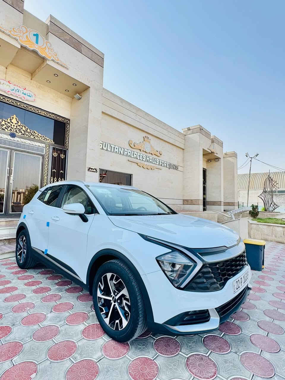 اسعد الله ايامكم بكل خير
الحلال للبيع للبيع او الامراوس كيا سبورتج (2025) خليجي ✅
Kia sportag
وكاله خليجيه كفاله عامه على وضع الشركه كلشي بيها شركه و بلادي عدا pdr كد اربع اصابع و الباقي كفاله من الرصعه و الشخط و البارد و التبديل و الصبغ ..
السياره لله الحمد على ايد وحده من استلامها و هيه زيرو 0
رقم اربيل باسم شركه تريد تحويل تريد وكاله موجوده
ماشيه 38 الف كم 

المواصفات:

♦️محرك 4 سلندر DOHC 2.0 MPI
♦️القوة: 147 حصان
♦️گير أوتوماتيك 6 سرعات
♦️رادار جانبي 
♦️ويل قياس 18 مع تخم تاير نيكسين 
♦️شاشة معلومات وسطية كار بلي متصل
♦️بلوتوث + أوامر صوتية
♦️كاميرا خلفية دواره 
♦️حساسات أمامية وخلفية
♦️بيها نظام المنحدرات  
♦️تشغيل بصمة + دخول ذكي
♦️ تحكم ستيرن متعدد
♦️مثبت سرعة + وضعيات قيادة 4 وضعيات
♦️اوتو هولد +هاند بريك بصمه 
♦️مقياس ضغط الاطارات
♦️مرايات شفط فول كهرباء 
♦️إضاءة LED أمامية وخلفية
♦️حساسات مطر + تعتيم مرآة داخلي

السعر 205$ و بيها مجال بسيط للشراي 

للمعلومه السياره جاهزه من كلشي مكينه كير على وضع الشركه حداديه امامي خلفي وكاله باتري وكاله 
حتى سبيرها ما نازل و لا العده مستخدمه و كل براغي السياره حتى البلاستك باقي بالخط الازرق مال الشركه 

🏠 مكان السيارة : النجف الاشرف  🏠
📌للاستفسار الاتصال  عالرقم التالي :

***********رقم تلفون 
.
.

