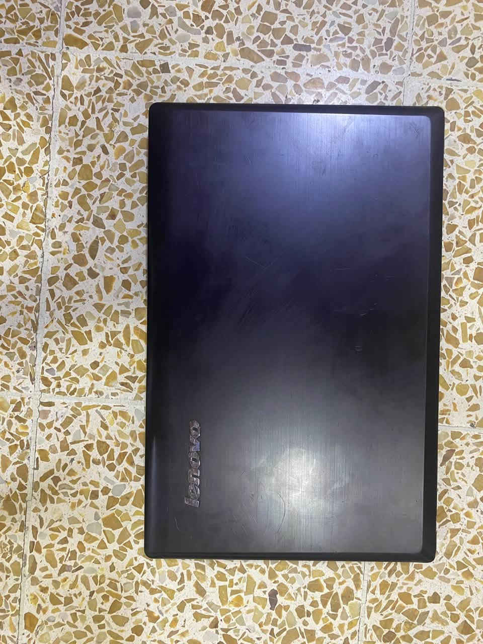 السلام عليكم
Lenvov g580
Cpu core i3 th 3
Ram 4 GB
Hard 320 
Gpu 1 GB خارجي نيفيديا
شاحنة اصلية 
بطارية خير من الله
لامفتوح ولا مصلح 
سعرا ١٥٠ الف وبيها مجال 
التواصل عالخاص
