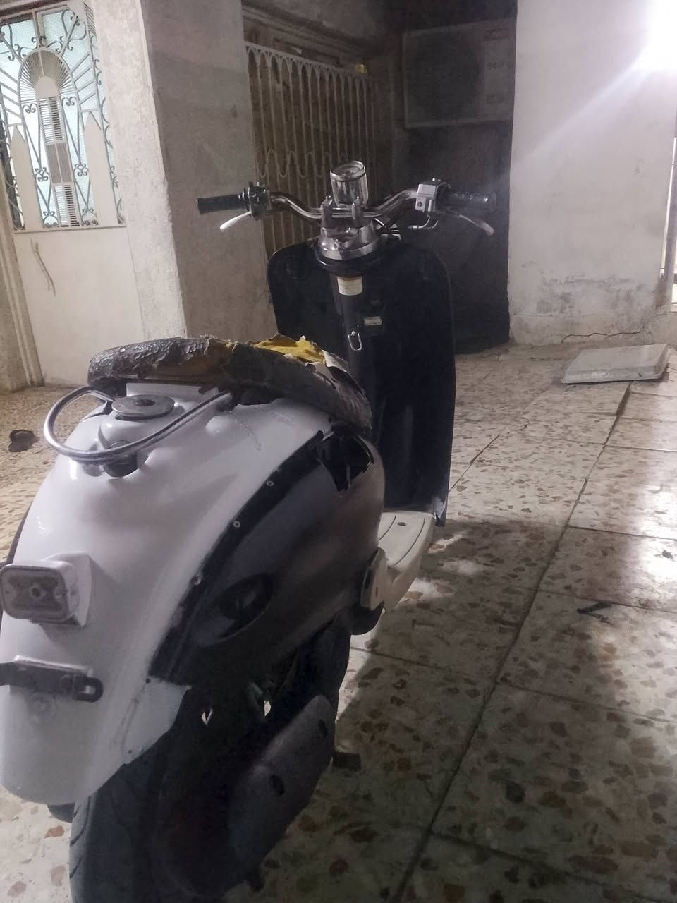 سلام عليكم دراجه كلاسك نثيه مكينه تخبل ناعمه معدل بيها كلش قوي شغاله سلف وهندر  وقفل سكان يرادلها دوشمه االكشن وباتري مكاني بغداد مدينة الصدر السعر  130 رقمي ***********
