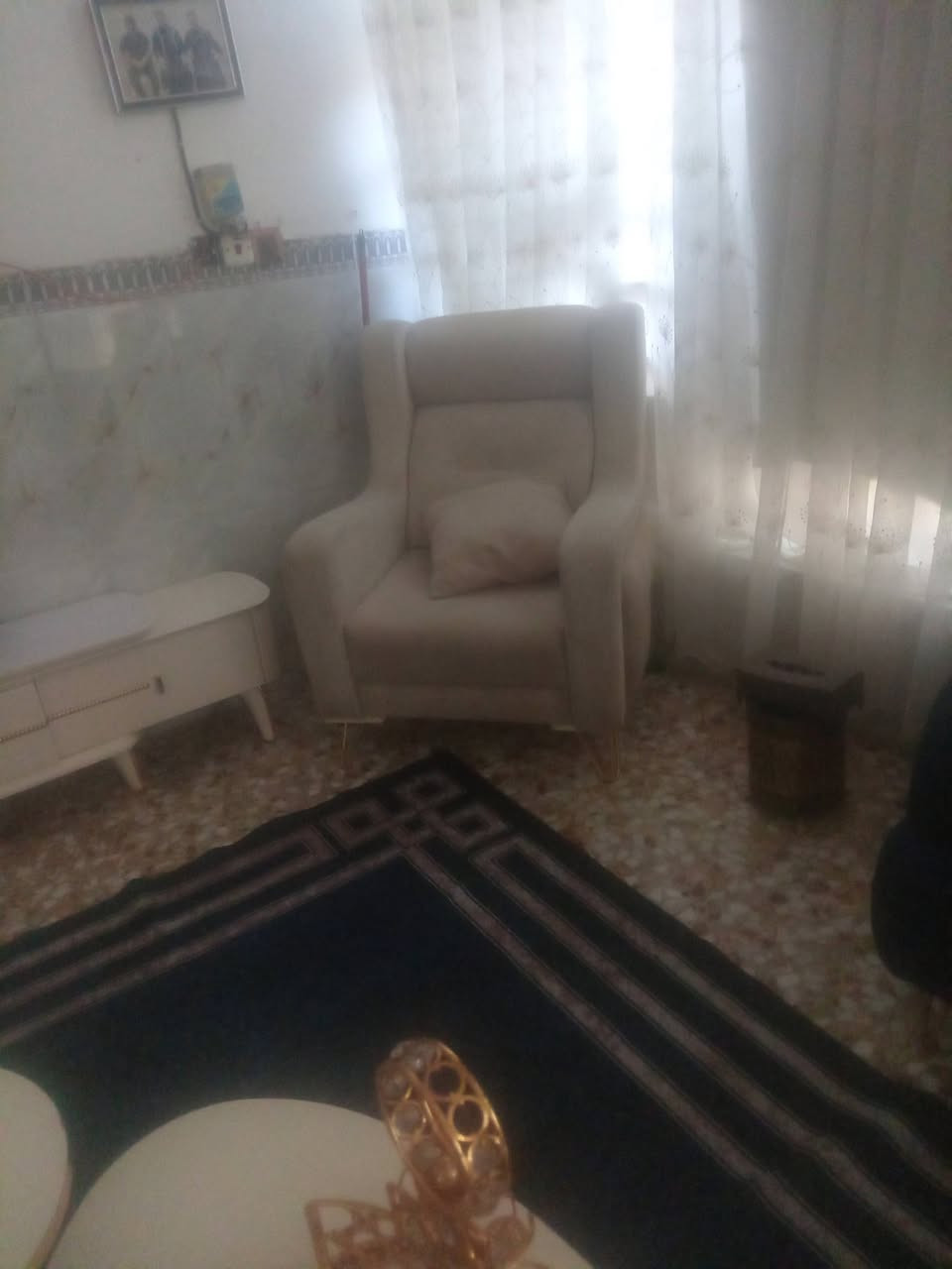 تخم نظيف للبيع 350 وبي مجال عنوان حله شارع 80 قرب محطه الاضواء‏‪***********‬‏
