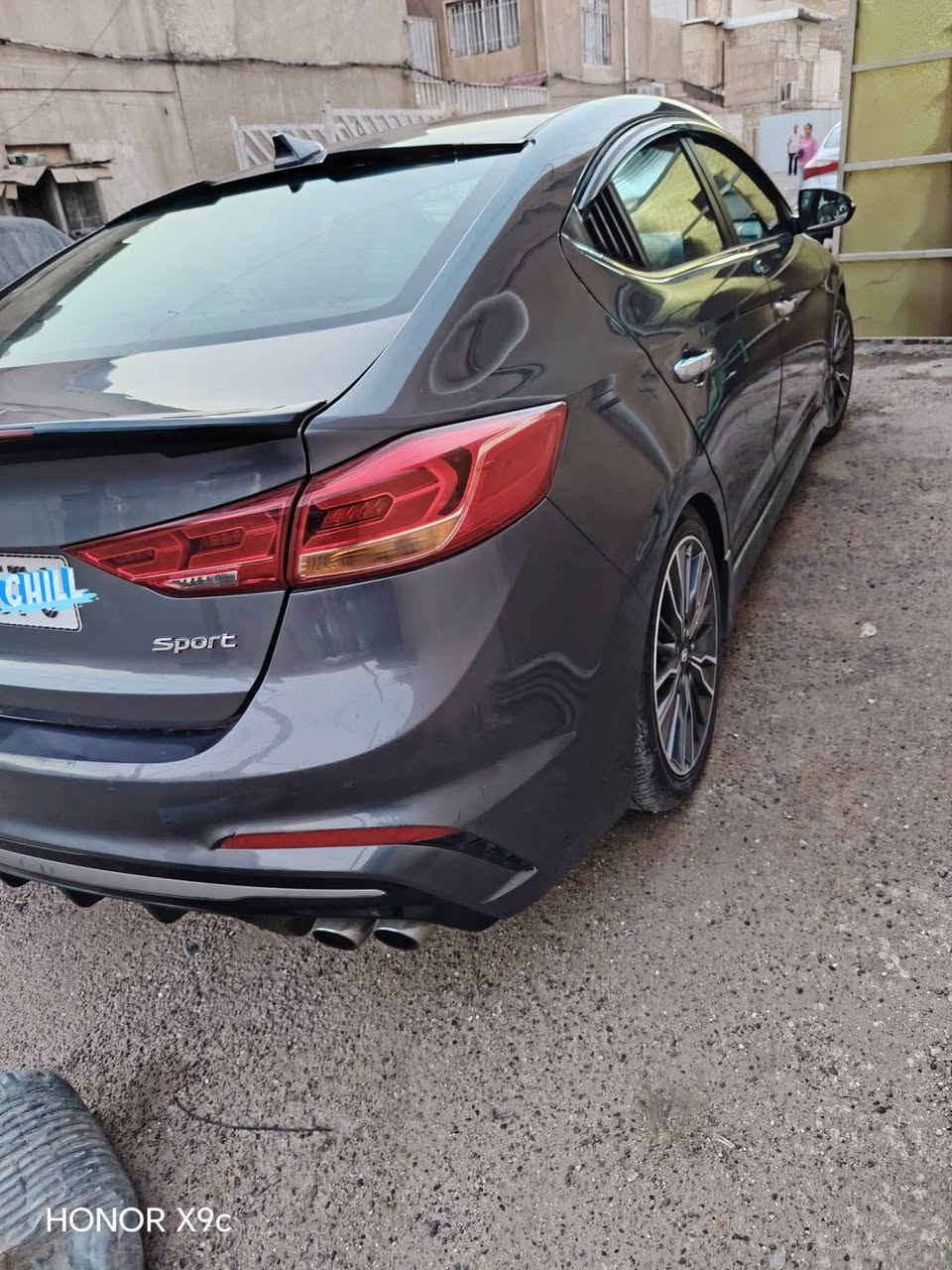 السلام عليكم للبيع بدون مراوس النترا موديل ١٨ سبورت فول مواصفات واحد على واحد بصمه اسلايت تحكمات شفتات كشن جلد فول السيارة مختنكه وارد حادثه بنيد فقط بدون دواخل مكفوله غير البنيد محرك كير تبريد صدر خير من الله اي نقص مابيه فظل من الله  رقم بغداد بسمي  اخوان الف رحمه على والديكم لحد يكول هوايه كلشي اكو بل سوك ام القطعتين والتلاثه وبيه صبغ وتبديل سعر اقل اكيد فا هذا الموجود بيه قطعه وحده فقط بنيد

السعر ١٢٠ 
مكان بغداد الإسكان ***********
