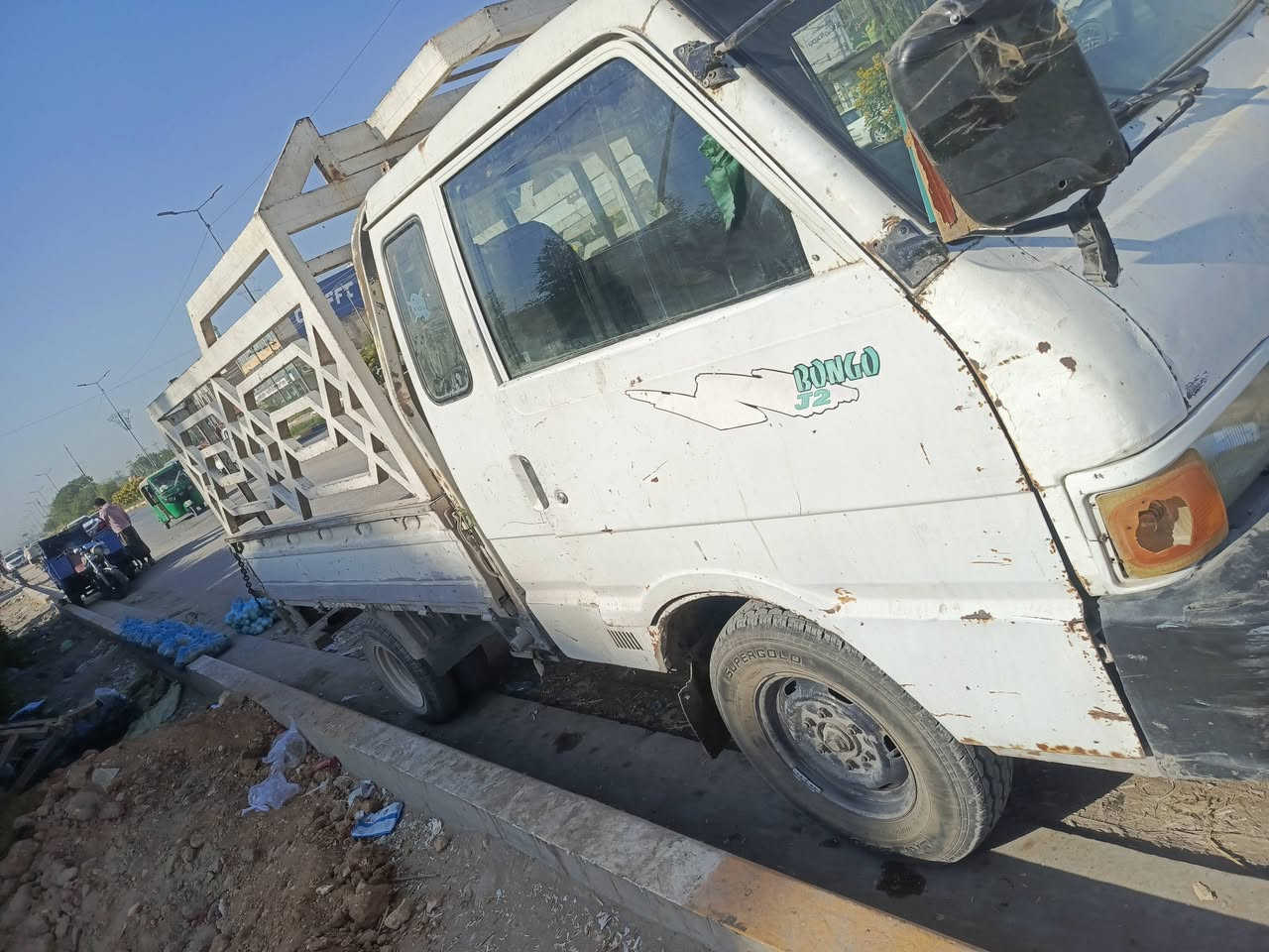 السلام عليكم كيه حمل للبيع موديل 95 رقم بابل كير جديد ومكينه مقفوله اكسل جديد تخم تاير جديد  

السعر 37وبيها مجال للاستفسار اتصل /*********** واتساب موجود
