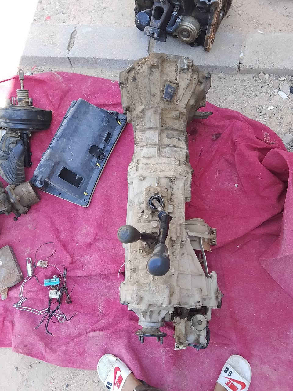غراض سياره فور رنر كير عادي وعقل ودينمو وراديتر وشوته  وفور ويل وضفيره للبيع مكانها البصره ***********
