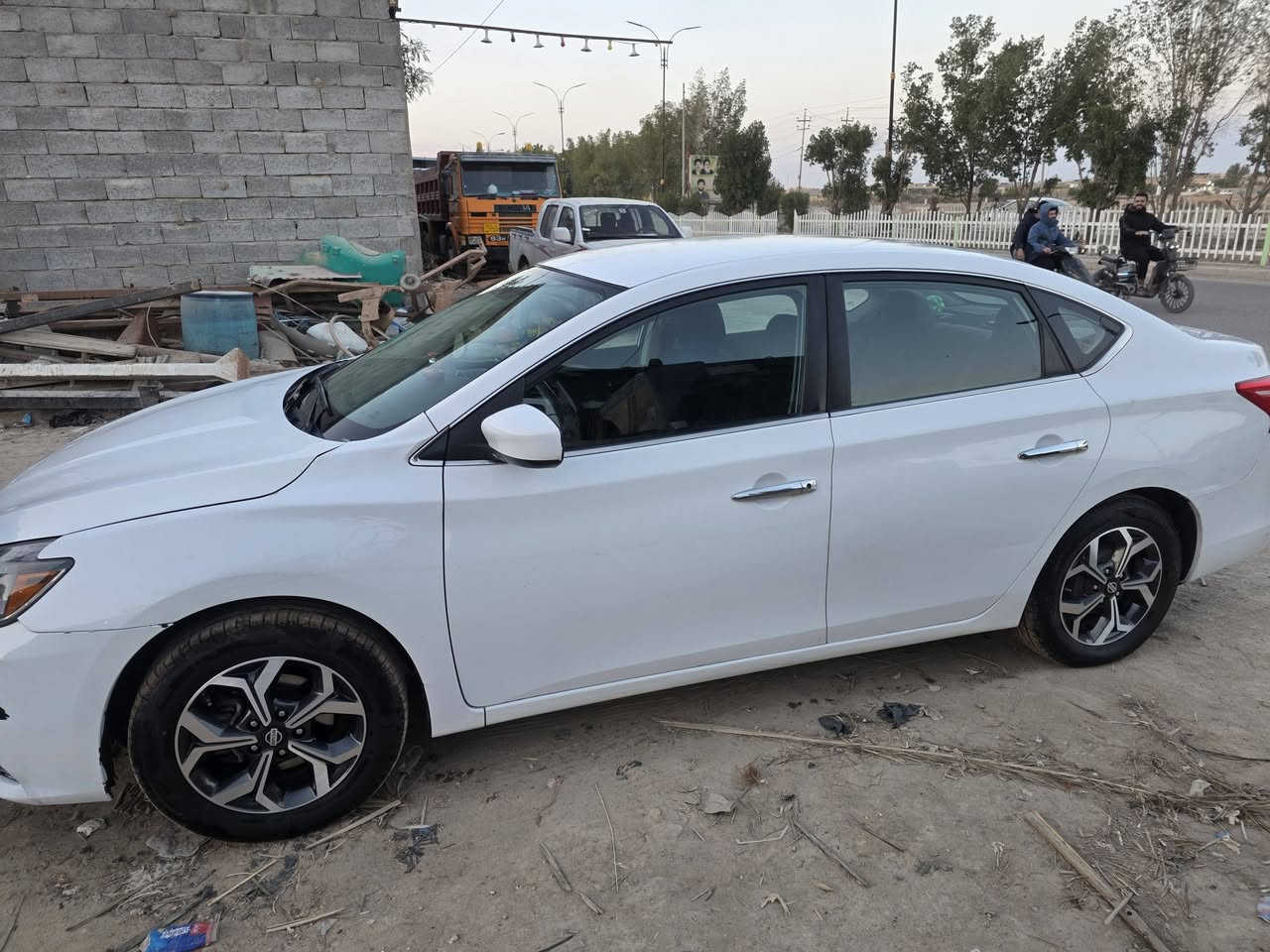 نيسان سنترا وارد امريكي داخله كفاله تبديل بنيد فقط رقم الشاصي والصور بالمنشور 
 والباقي كفاله رقم بصره الماني بسمي موديل 2018
سياره جاهزه وكله جديد استخدام شخصي عبري ماصاعد بيهه ولامشتغله تكسي 
تخم تاير جديد 
تخم ويل كب جديد 
حداده جديده 
تبريد تدفه ع الشرط 
كير محرك كفاله شرط 
سياره ٣ وضعيات قياده مثبت سرعه مانع انزلاغ 
عنواني البصره قضاء القرنه السعر 108 والشراي يدلل 
باقي التفاصيل اتصل واني بالخدمه ***********
