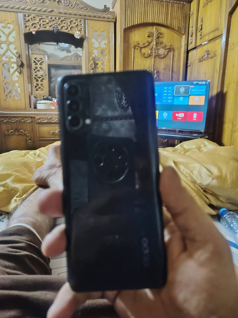 سلام عليكم متاح جهاز لابوبو للبيع الجهاز نظيف الذاكرة ١٢٨ الرم ٨ امبدل شاشة فقط السعر ١٠٠ الف اوبي مجال شراي خابر *********** مكاني تل الرمان
