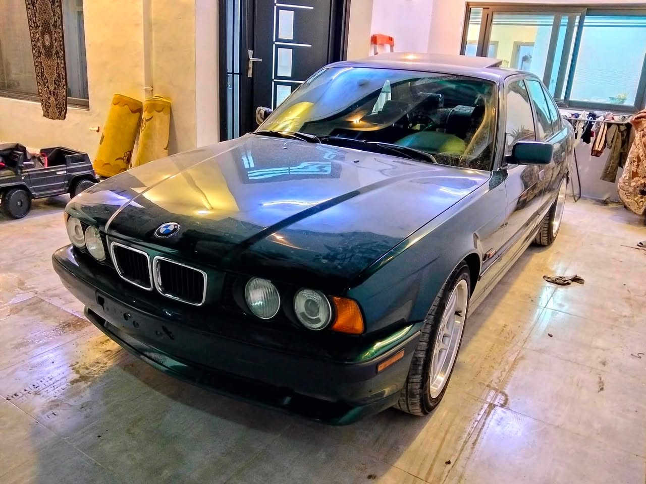 سلام عليكم 
بسم الله ماشاء الله🥰🧿
اسيا// ***********
سياره بي ايم موديل 1992محدث1995ايم  بيلاد 525بيلاد اوتوماتيك رقم سليمانيه بسمنا  انطيك شرط تحويل سياره داخلها اسود او 4 جام كهربائي كشنات كهربائي سياره بس صبغ  عام لل جماليه تايرات جديد تخم ويل جديد بجم عريض محرك كير شرط دفتر بانزين بسمي شراي خابرني مكان سياره كركوك داقوق
