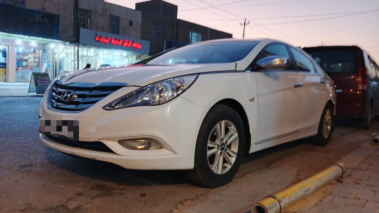 لبيع او مراوس
ادوات كصه جنطه
سوناتا موديل 2013
محرك 2000غاز خط واحد غاز
سياره جاهزه من كلشي 
تبريد شغال حداديه جديده 
سعر 40وبيه مجال قليل
***********
